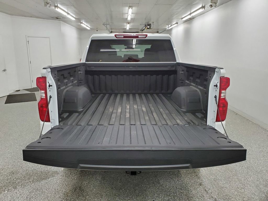 Used 2025 Chevrolet Silverado 1500 W/T w/ WT Value Package image 6