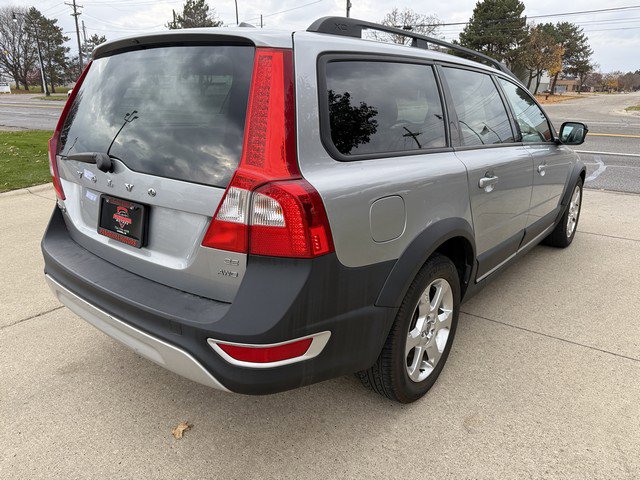 Used 2011 Volvo XC70 3.2 image 5