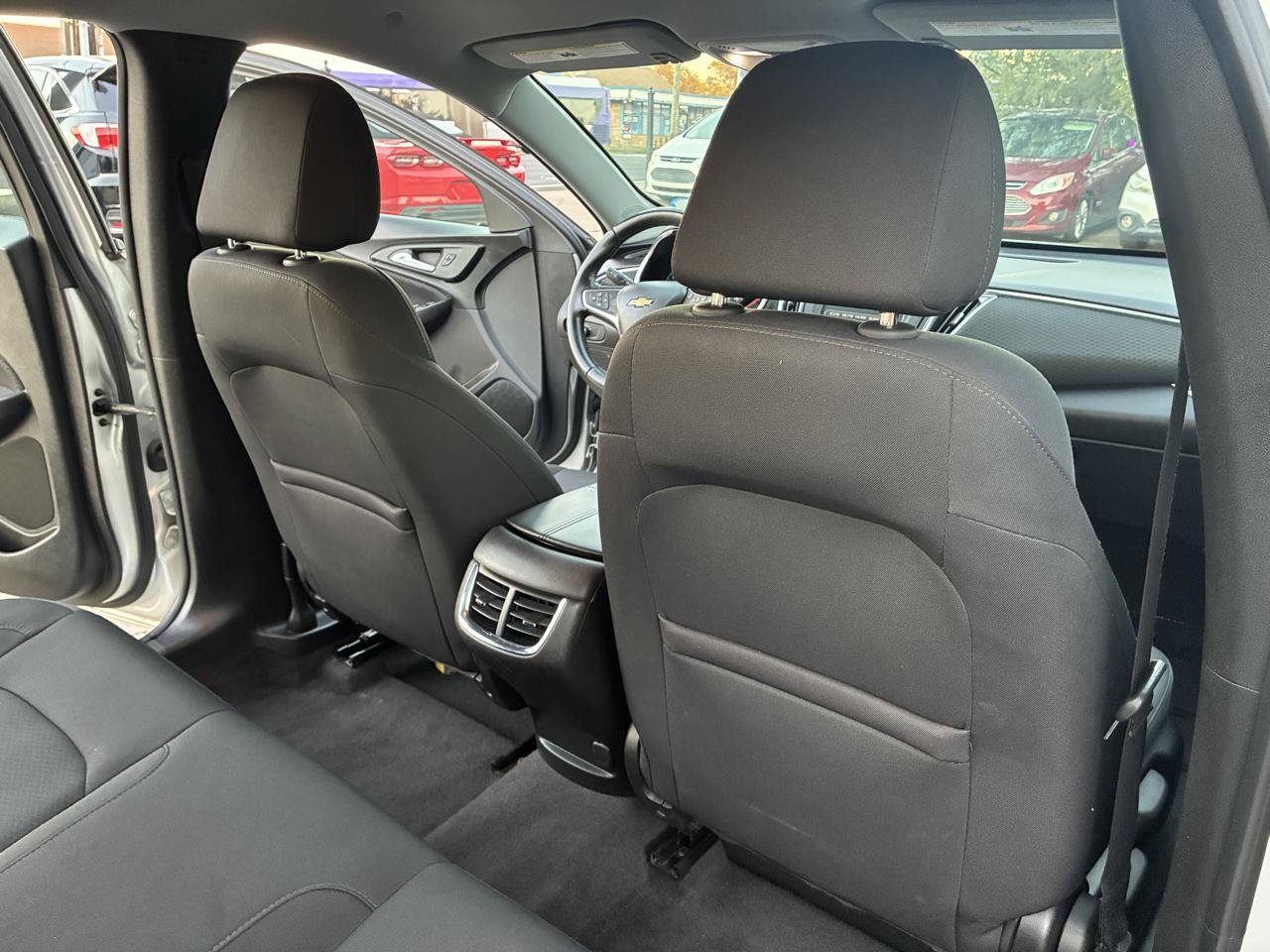 Used 2016 Chevrolet Malibu LT FWD image 23