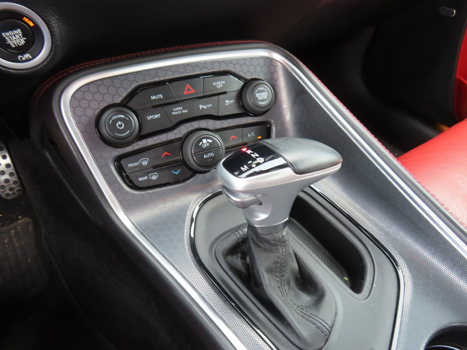 Used 2018 Dodge Challenger GT w/ Driver Convenience Group AWD/4WD image 24