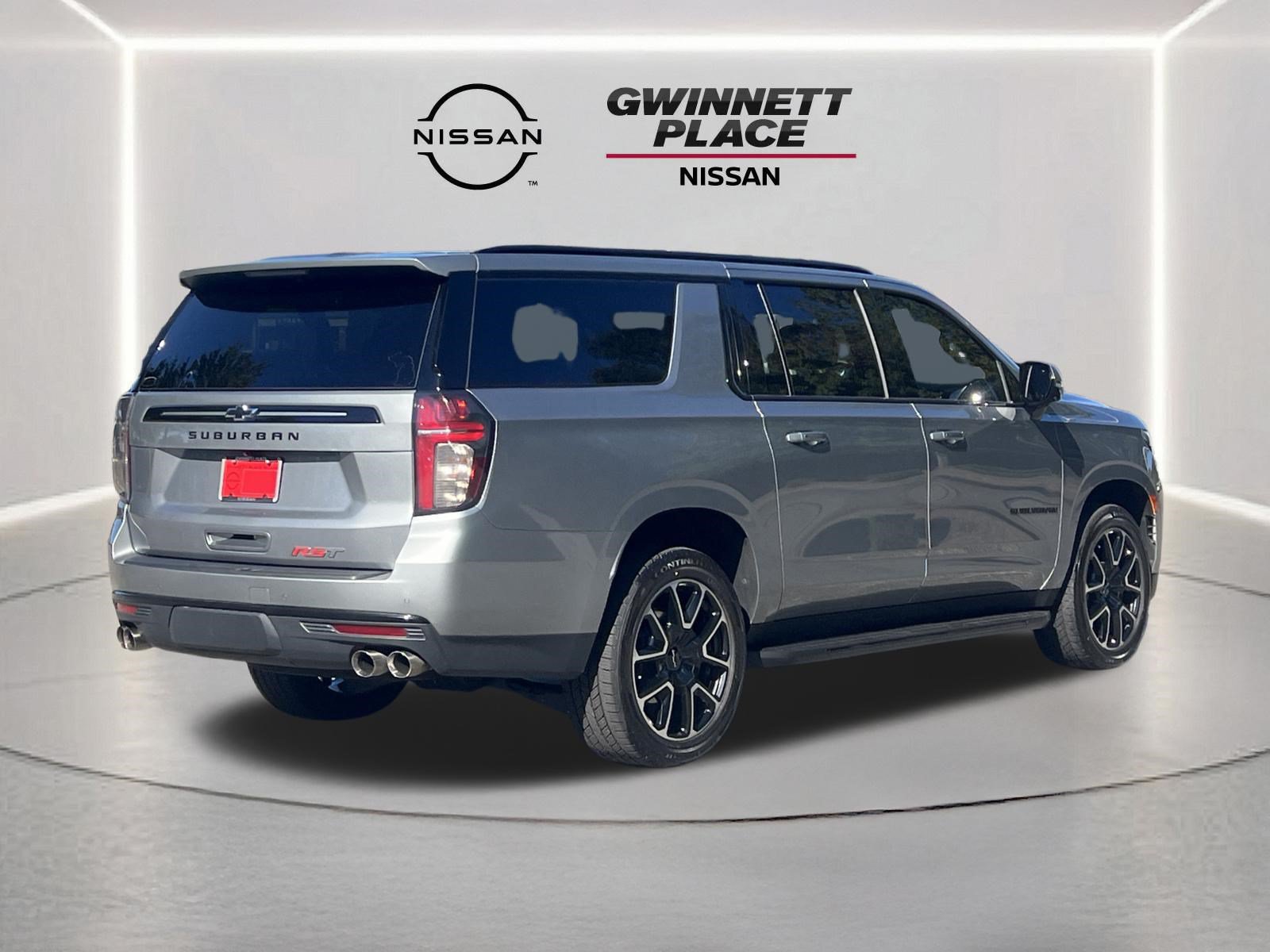 Used 2023 Chevrolet Suburban RST w/ Sport Performance Package AWD/4WD image 25