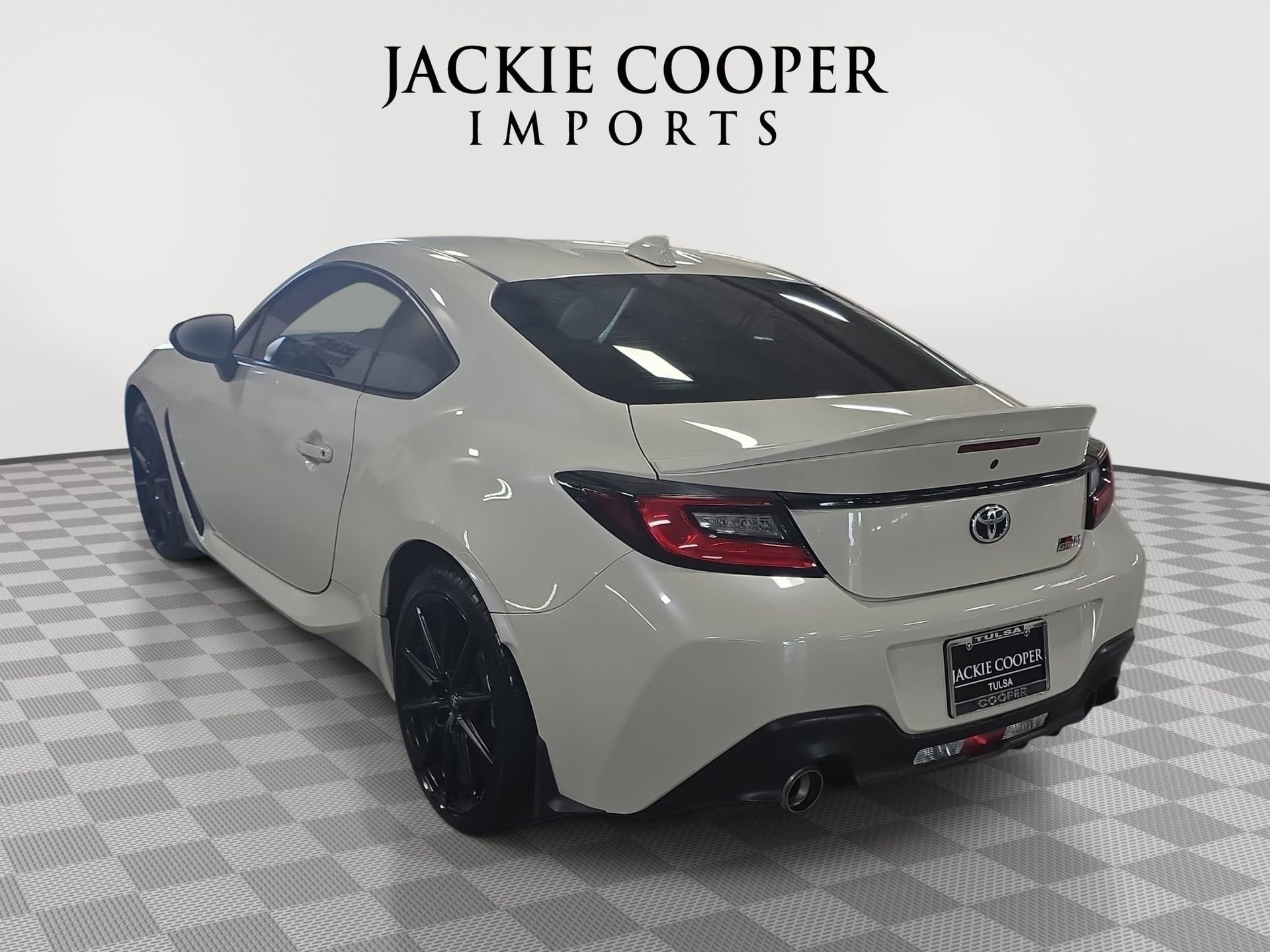 Used 2024 Toyota GR86 Premium image 7