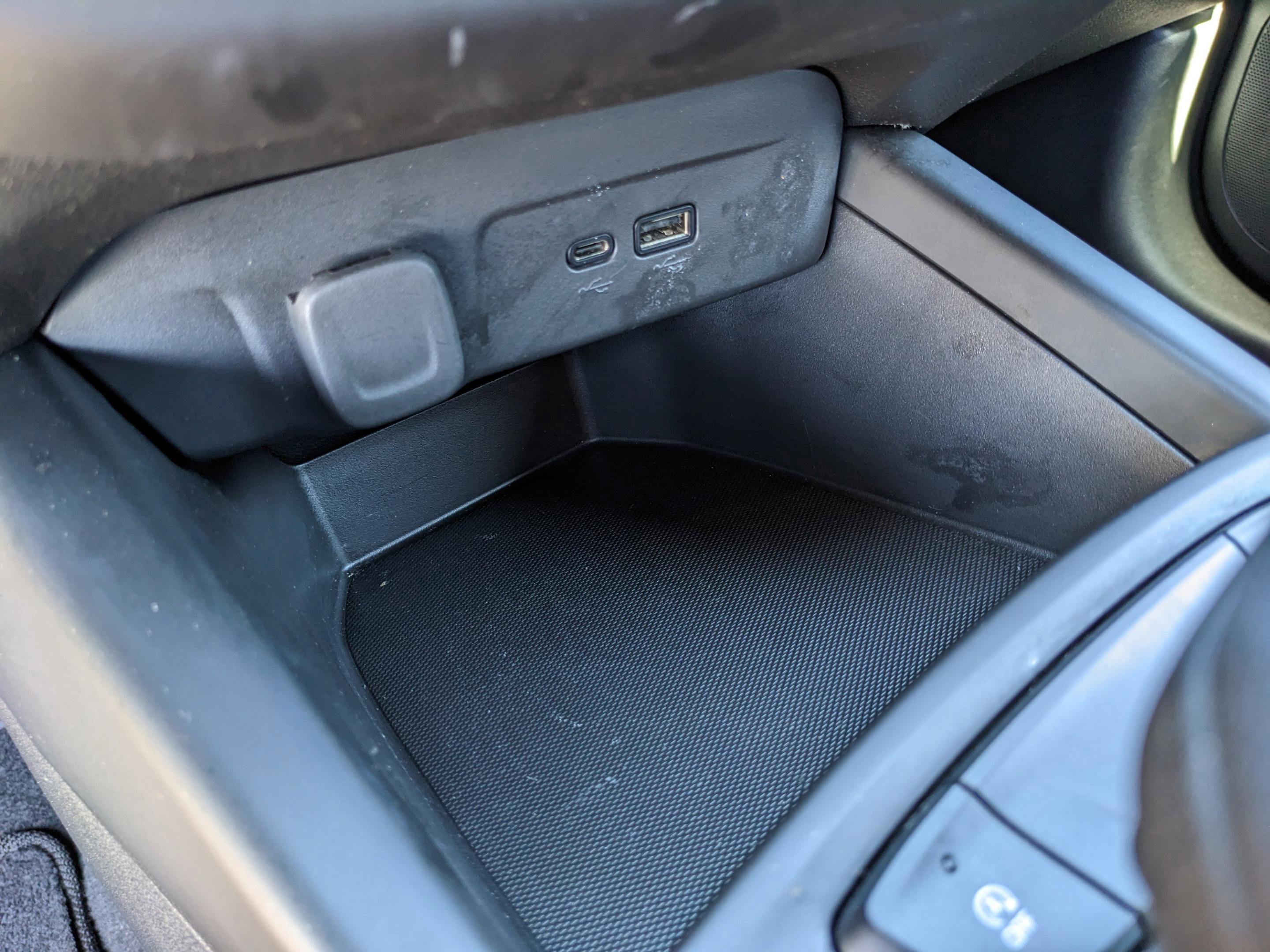 Used 2024 Chevrolet Trax RS image 20