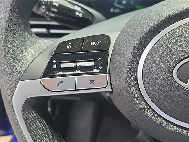 Used 2024 Hyundai Elantra Blue image 22