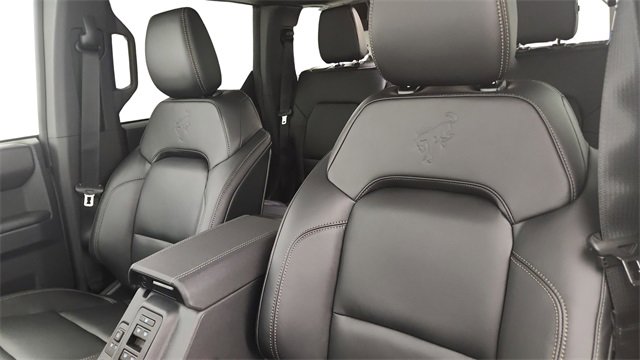 New 2025 Ford Bronco Badlands image 9