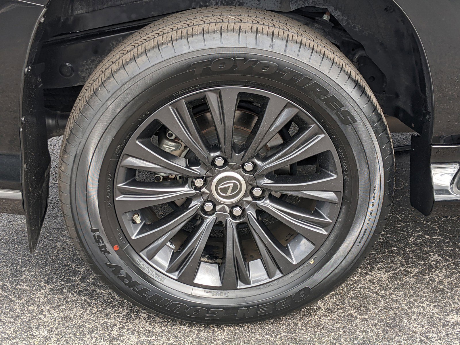 Used 2022 Lexus GX 460 Luxury w/ Sport Design Package image 9