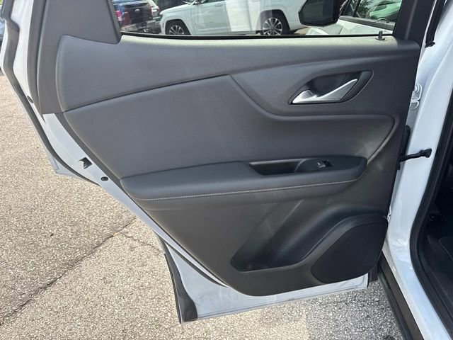 Used 2025 Chevrolet Blazer LT image 14
