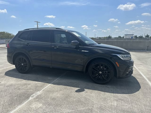 Used 2021 Volkswagen Atlas Cross Sport SE w/ Panoramic Sunroof Package FWD image 32
