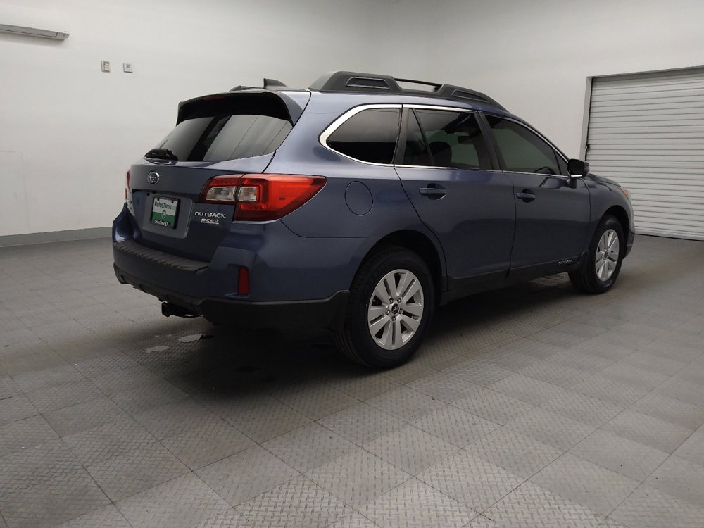 Used 2017 Subaru Outback 2.5i Premium image 9
