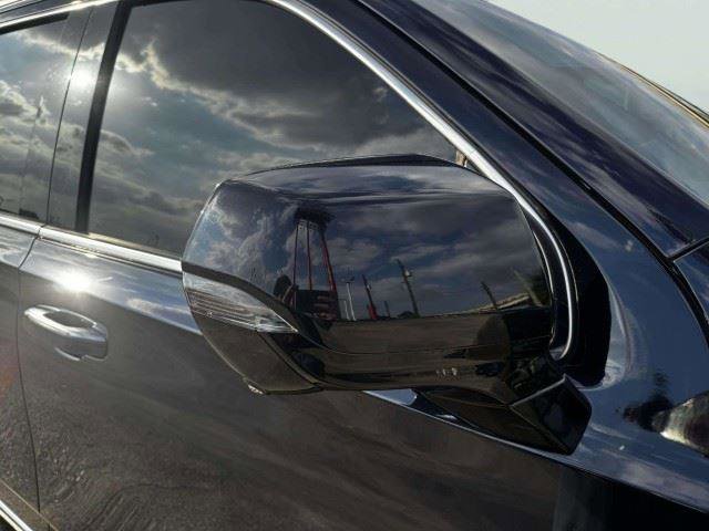 Used 2021 Cadillac Escalade Premium Luxury Platinum AWD/4WD image 9