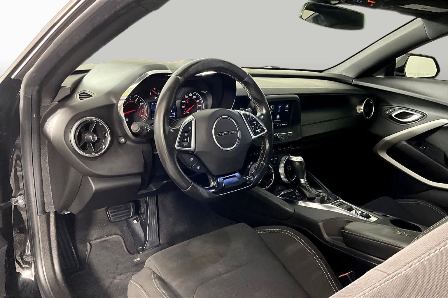 Used 2019 Chevrolet Camaro LT RWD image 16