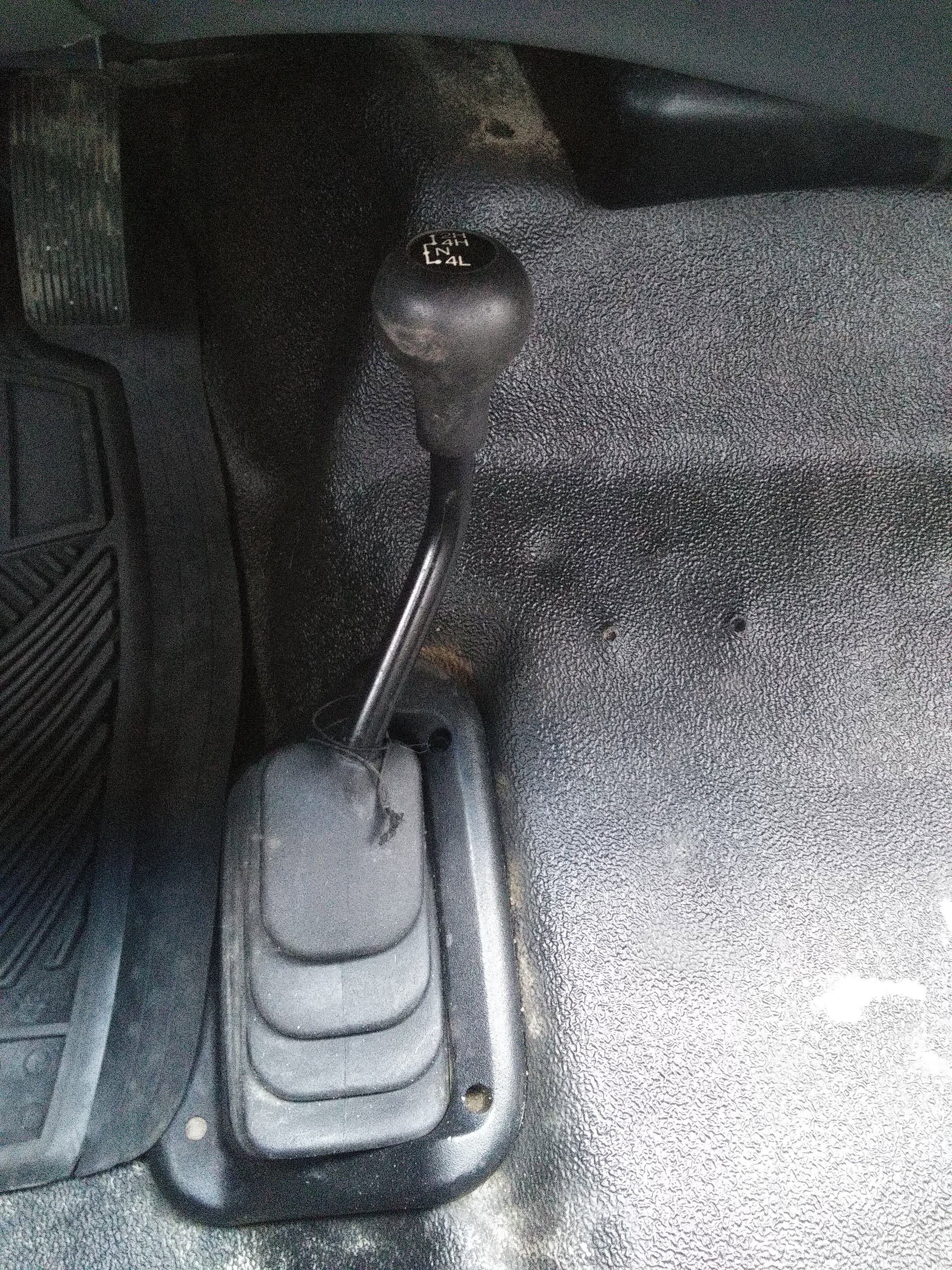 Used 2007 Ford F450 4x4 Regular Cab Super Duty image 13