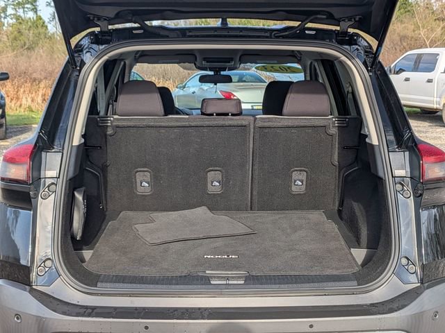 Used 2023 Nissan Rogue SV image 32