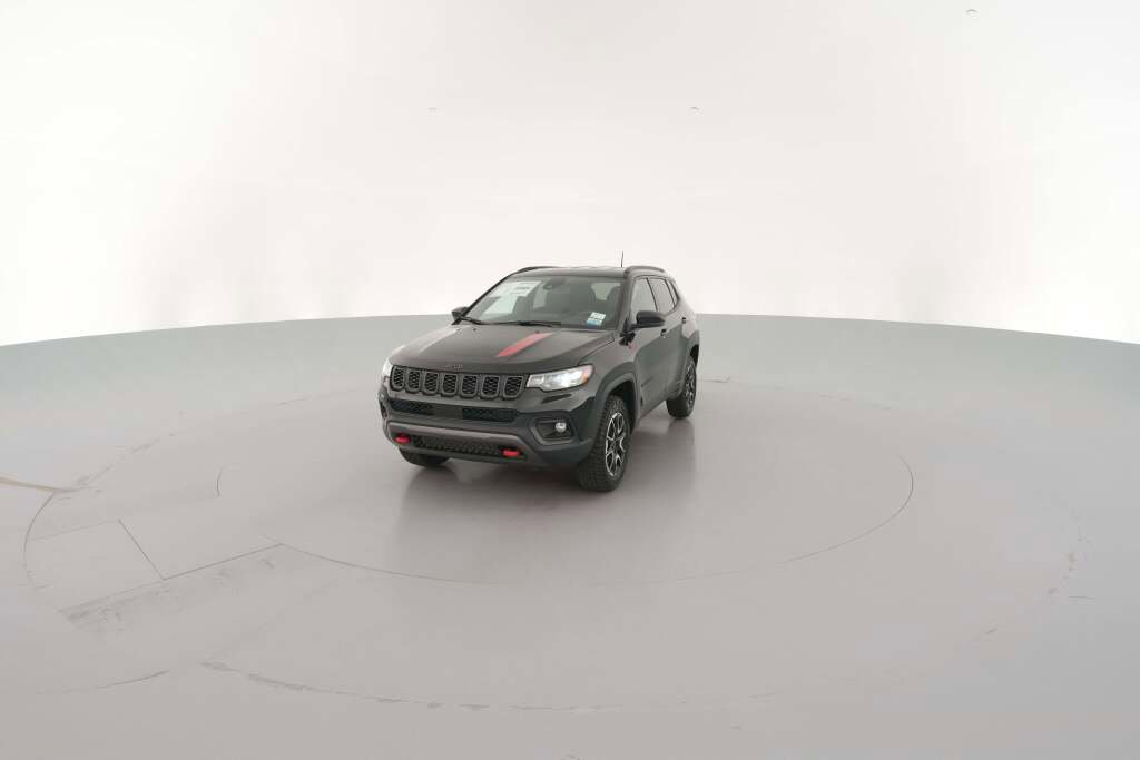 New 2026 Jeep Compass Trailhawk image 3
