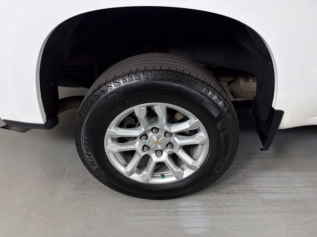 Used 2023 Chevrolet Silverado 1500 LT AWD/4WD image 12