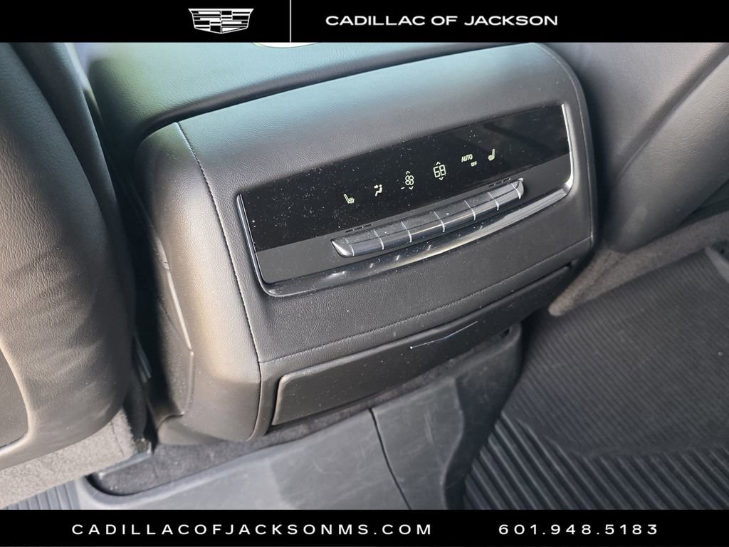 Used 2023 Cadillac Escalade ESV Premium Luxury RWD image 28