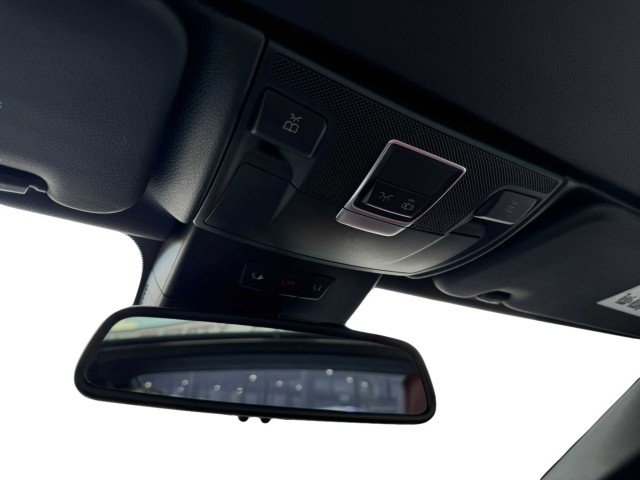 Used 2016 Mercedes-Benz SL 400 image 36