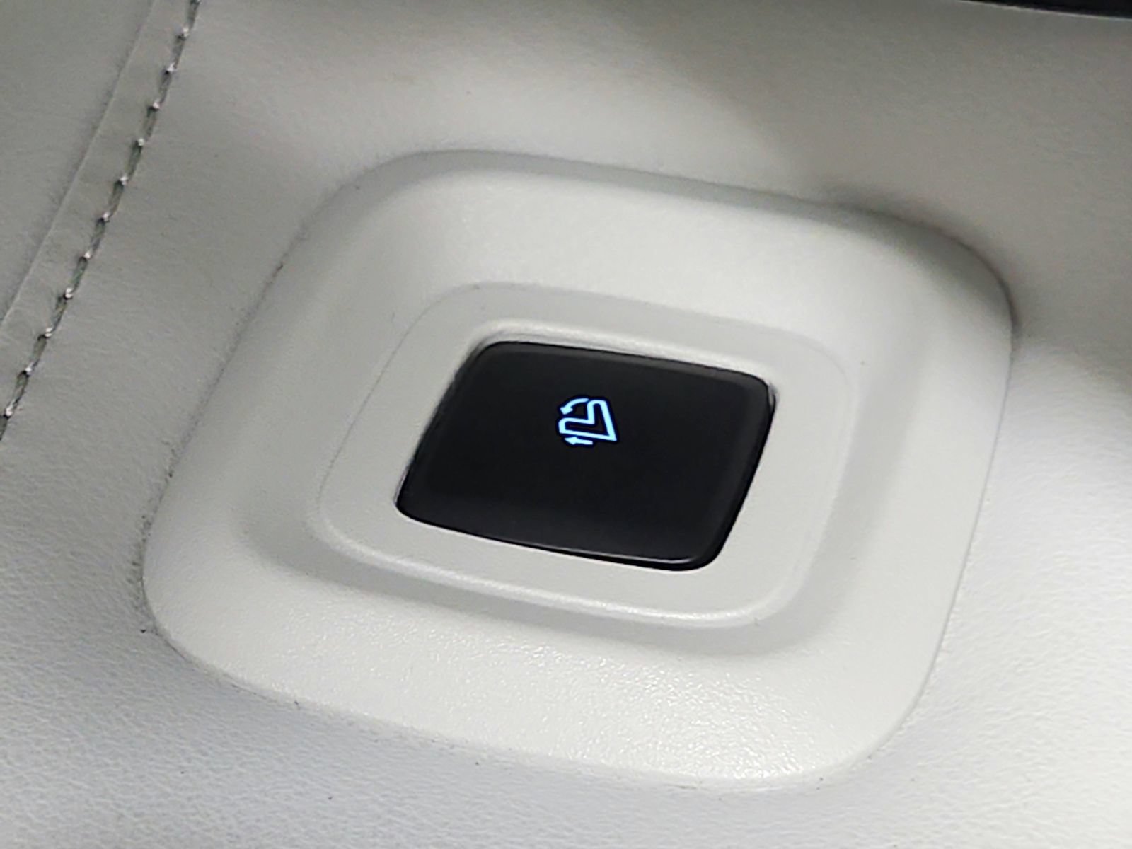 Used 2025 Ford Expedition Platinum w/ Driver's Package AWD/4WD image 44