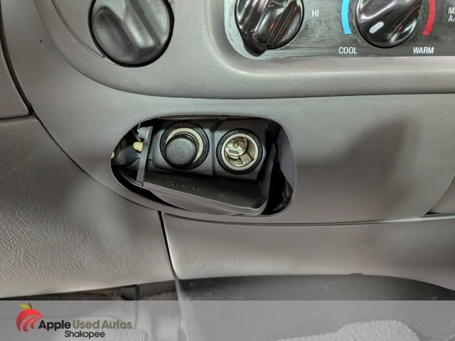 Used 2002 Ford F150 XLT AWD/4WD image 17