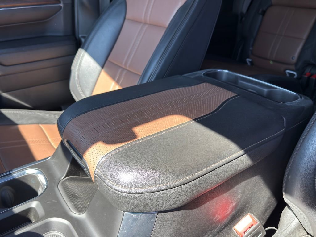 Used 2023 Chevrolet Silverado 1500 High Country w/ Technology Package image 21