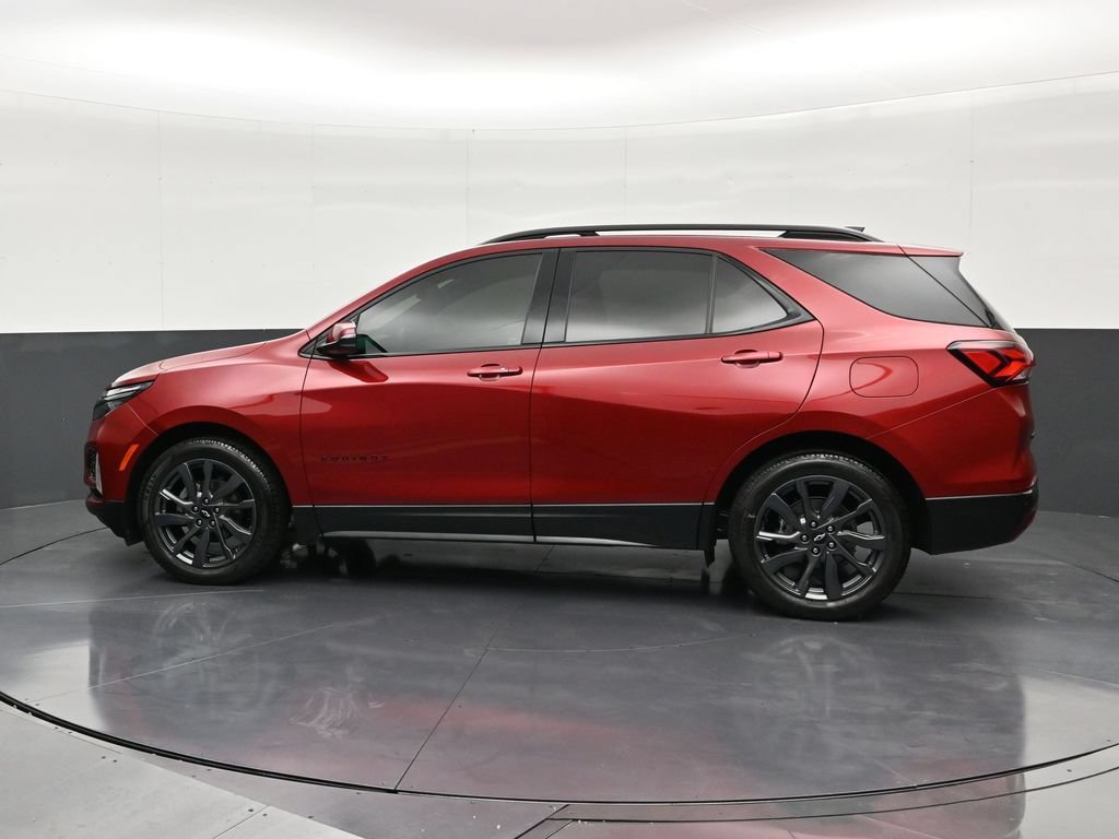 Used 2022 Chevrolet Equinox RS w/ RS Leather Package FWD image 2