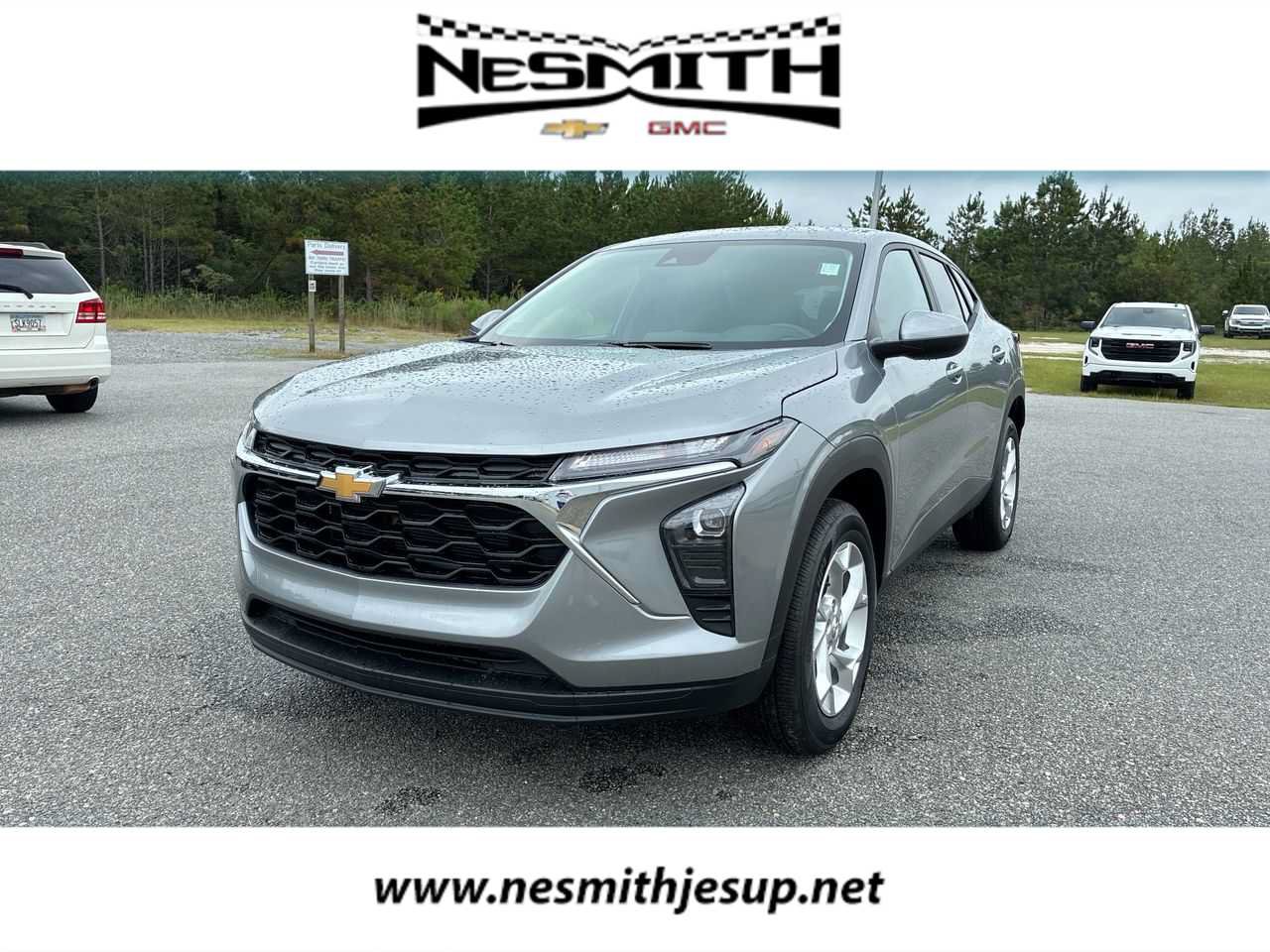 New 2026 Chevrolet Trax LS w/ LS Convenience Package FWD image 1