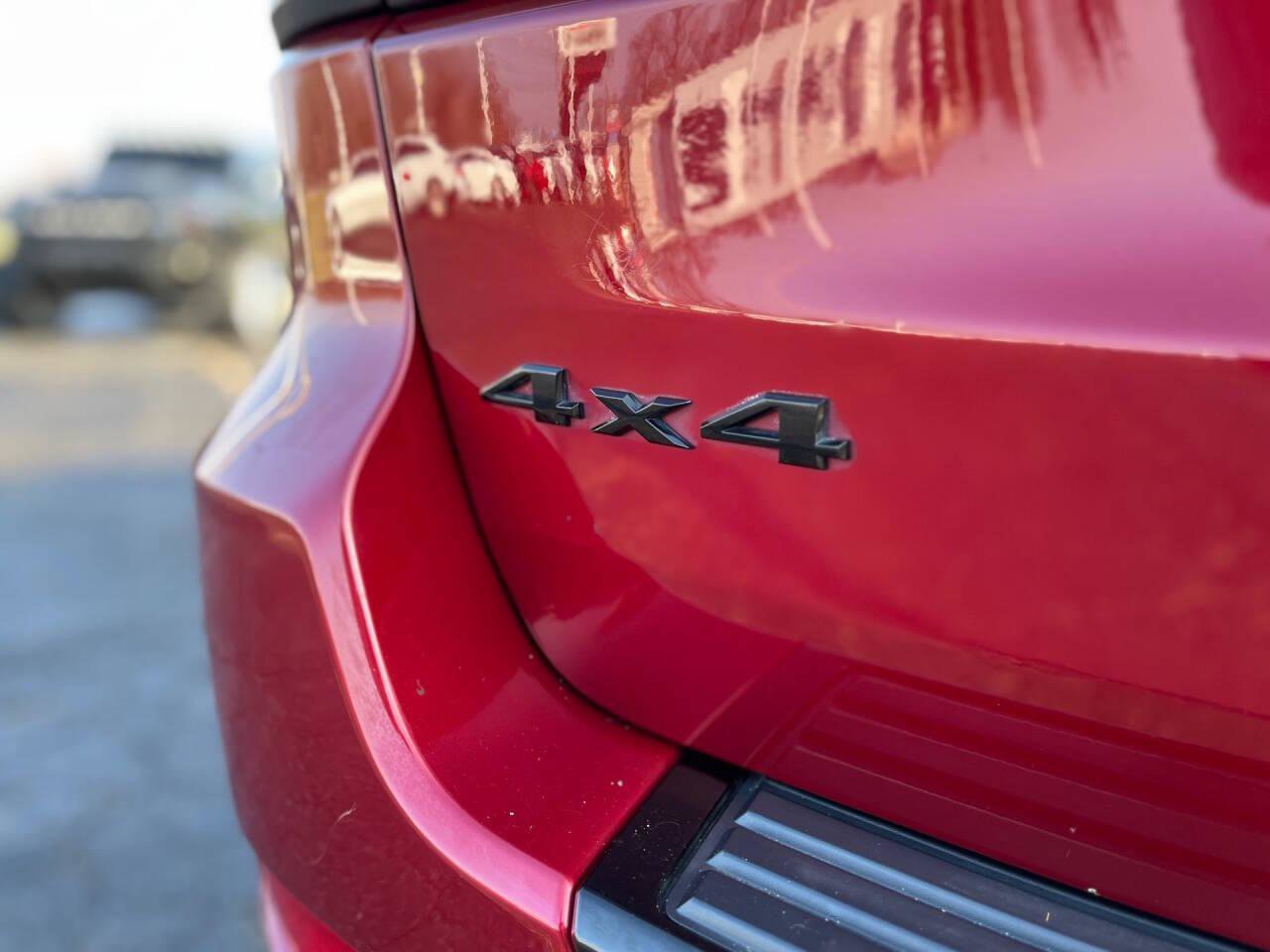 Used 2014 Jeep Grand Cherokee Altitude AWD/4WD image 9