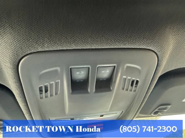 Used 2016 Chevrolet Cruze LT w/ Sun And Sound Package FWD image 12