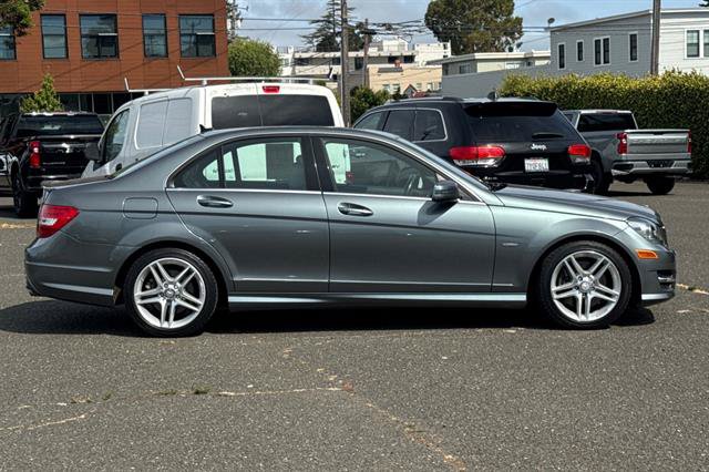 Used 2012 Mercedes-Benz C 350 Sport image 2