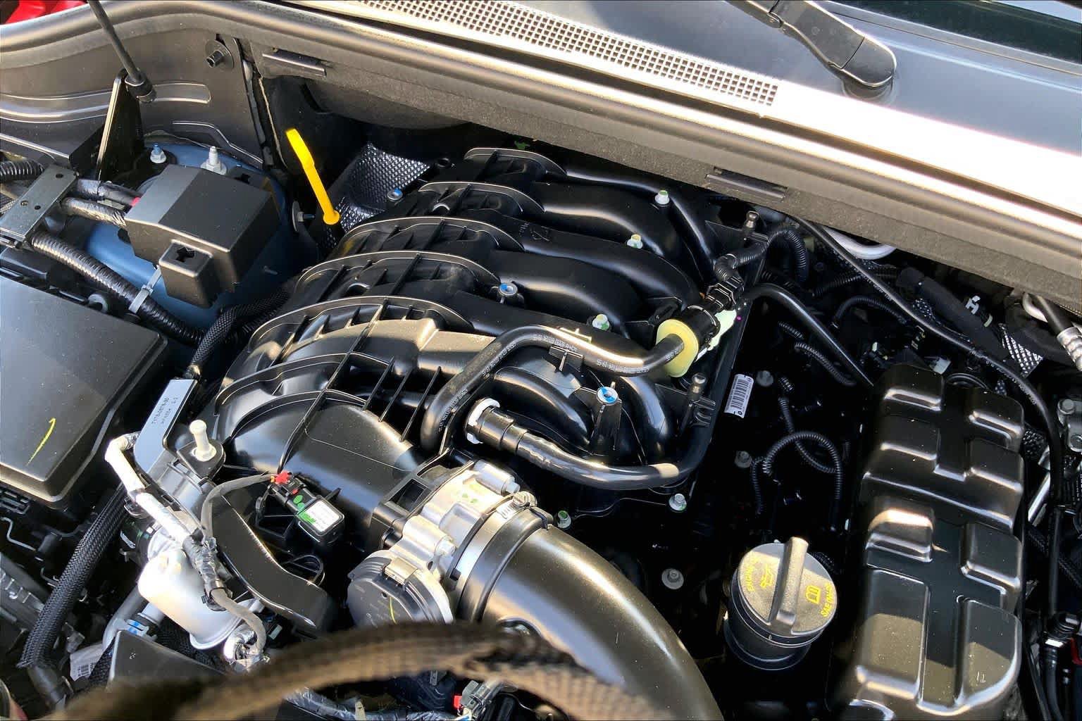 Used 2025 Dodge Durango GT AWD/4WD image 33