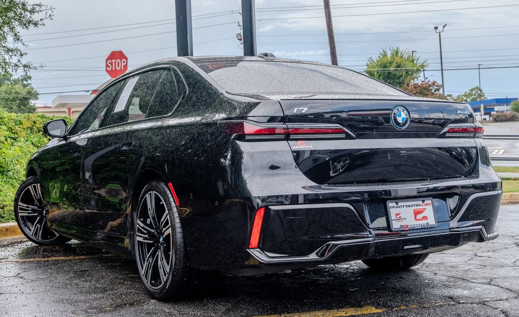 Used 2023 BMW i7 xDrive60 AWD/4WD image 23