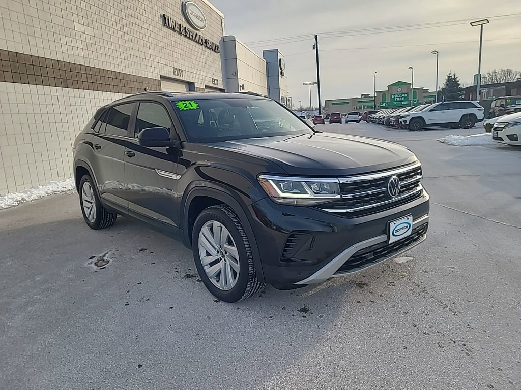 Used 2021 Volkswagen Atlas Cross Sport SE image 8
