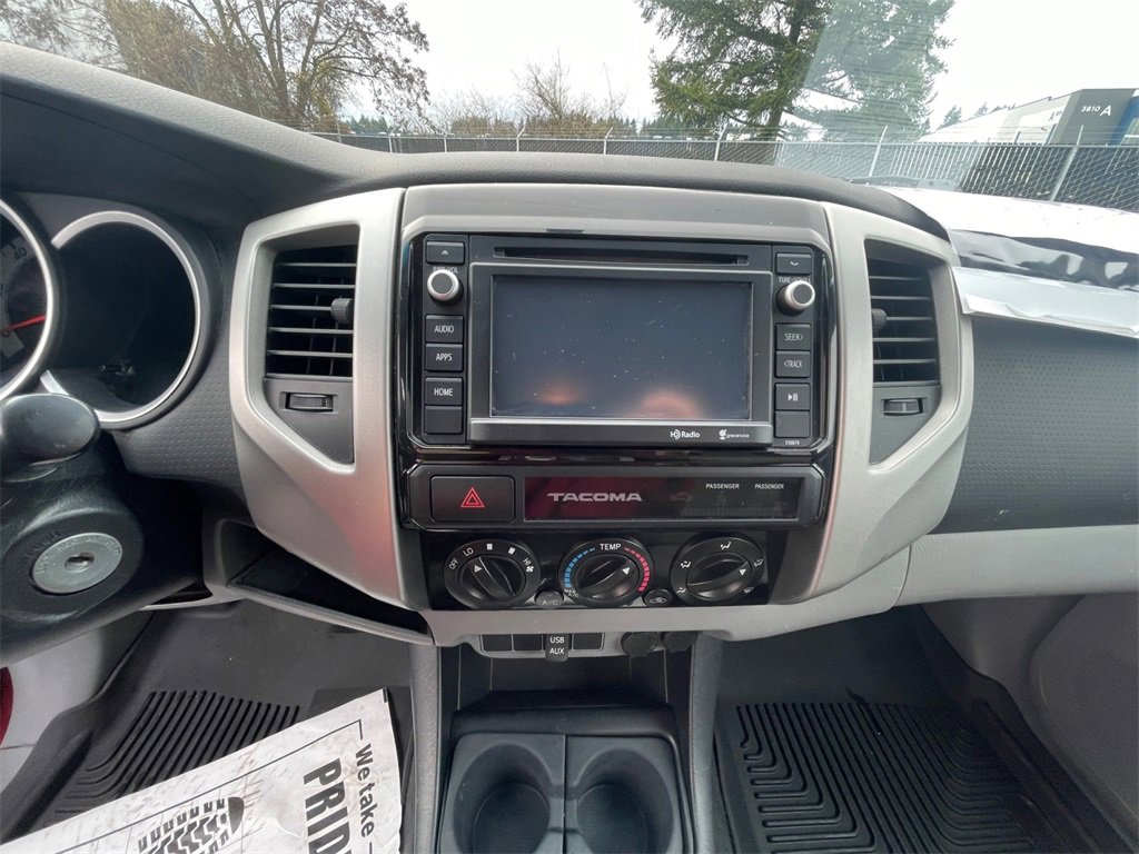 Used 2015 Toyota Tacoma PreRunner image 21