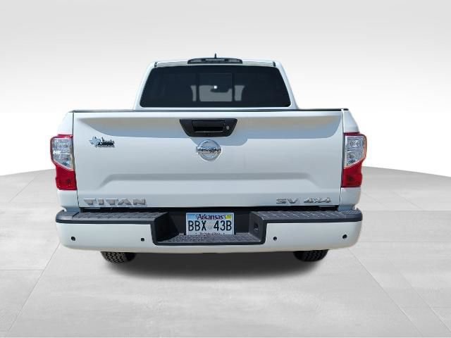Used 2022 Nissan Titan SV AWD/4WD image 4