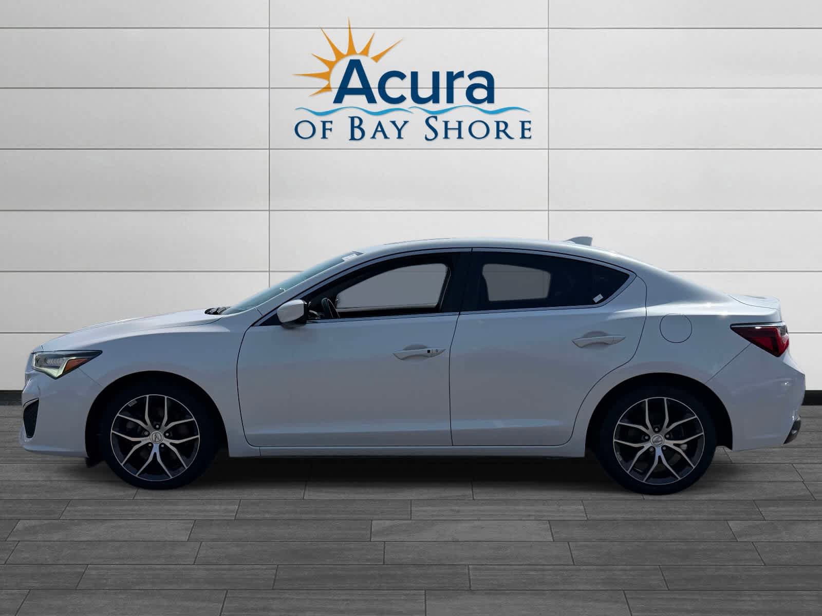 Used 2020 Acura ILX w/ Premium Package FWD image 4