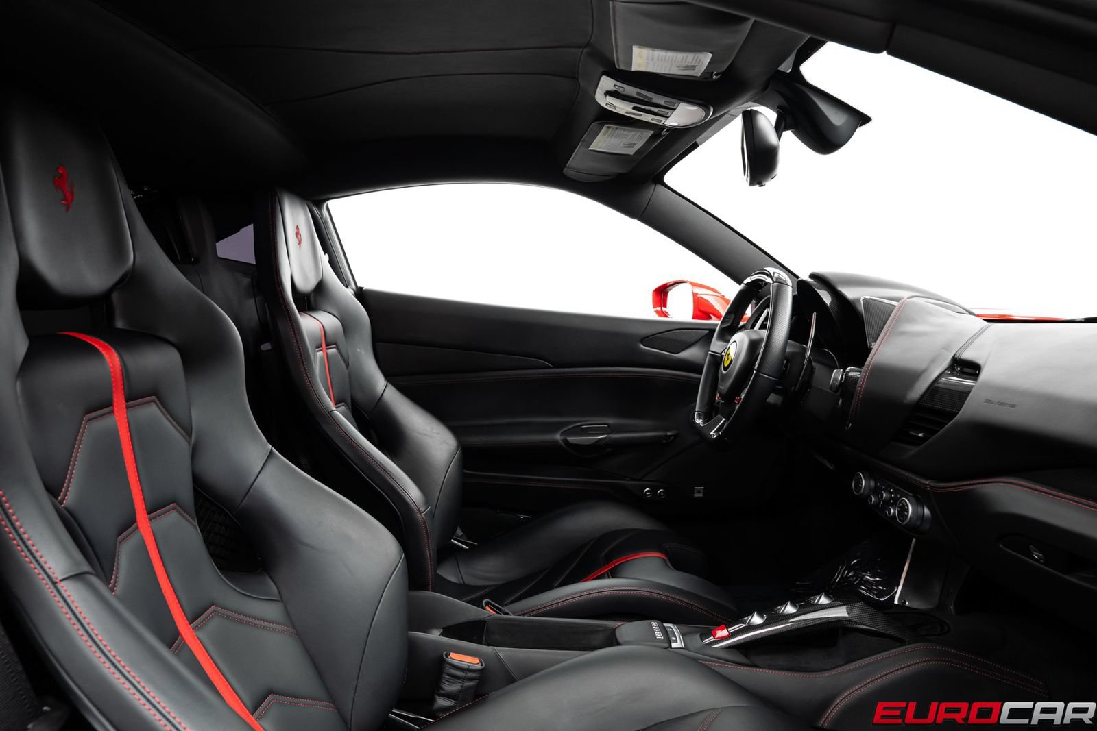Used 2017 Ferrari 488 GTB RWD image 39