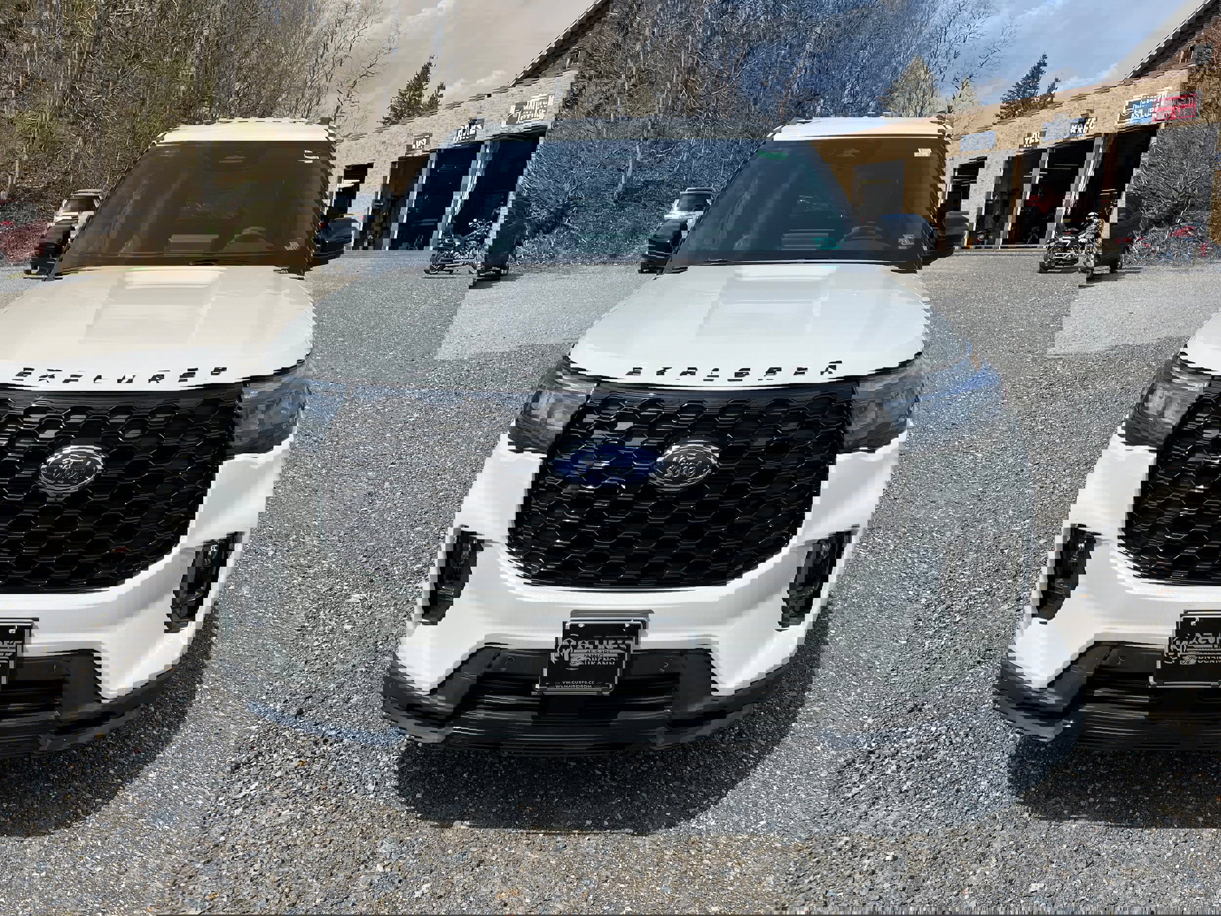 New 2026 Ford Explorer ST-Line image 2