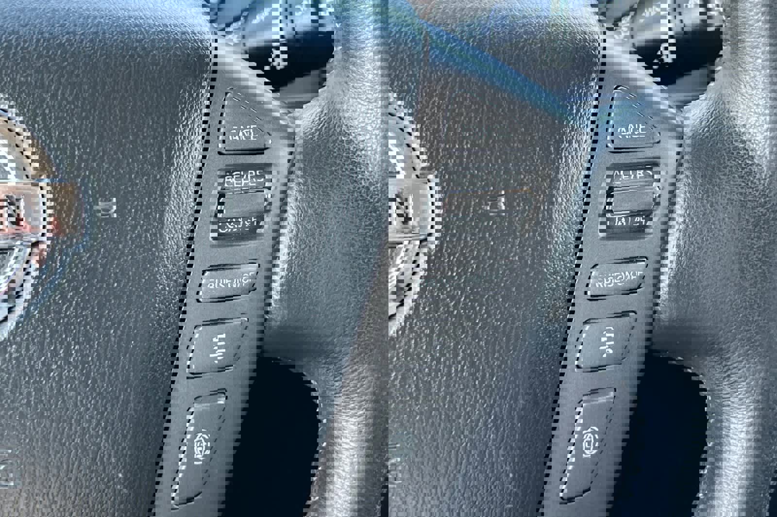 Used 2017 Nissan Armada Platinum image 33