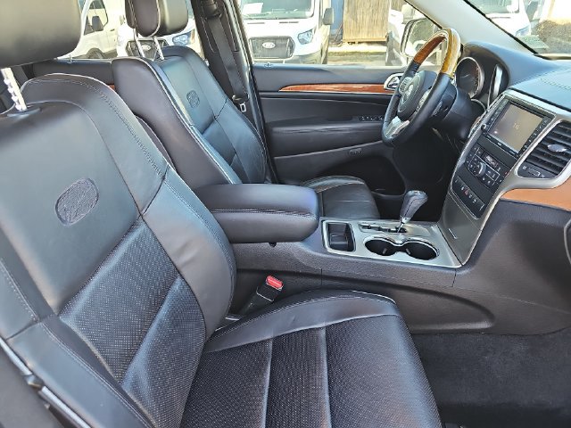 Used 2013 Jeep Grand Cherokee Overland w/ Trailer Tow Group RWD image 10