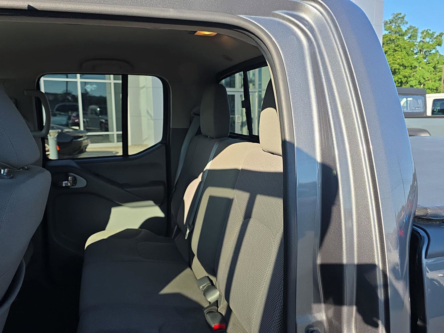 Used 2019 Nissan Frontier SV w/ Value Truck Package AWD/4WD image 15