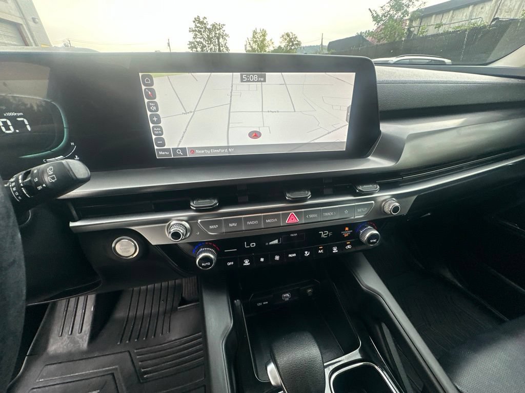Used 2024 Kia Telluride LX AWD/4WD image 17