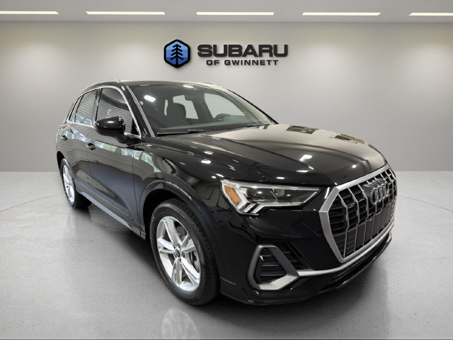 Used 2023 Audi Q3 2.0T Premium Plus w/ Premium Plus Package AWD/4WD image 7