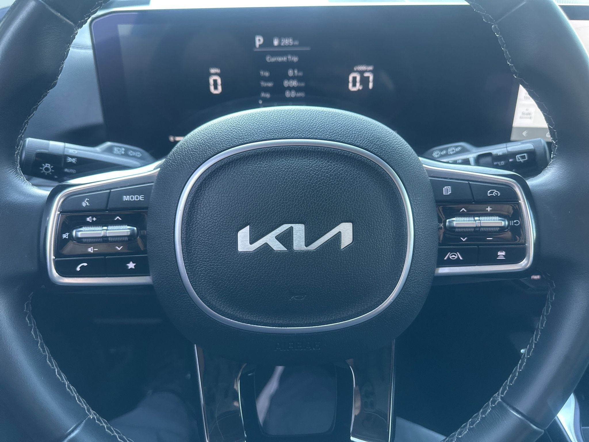 Used 2024 Kia Sorento S image 23