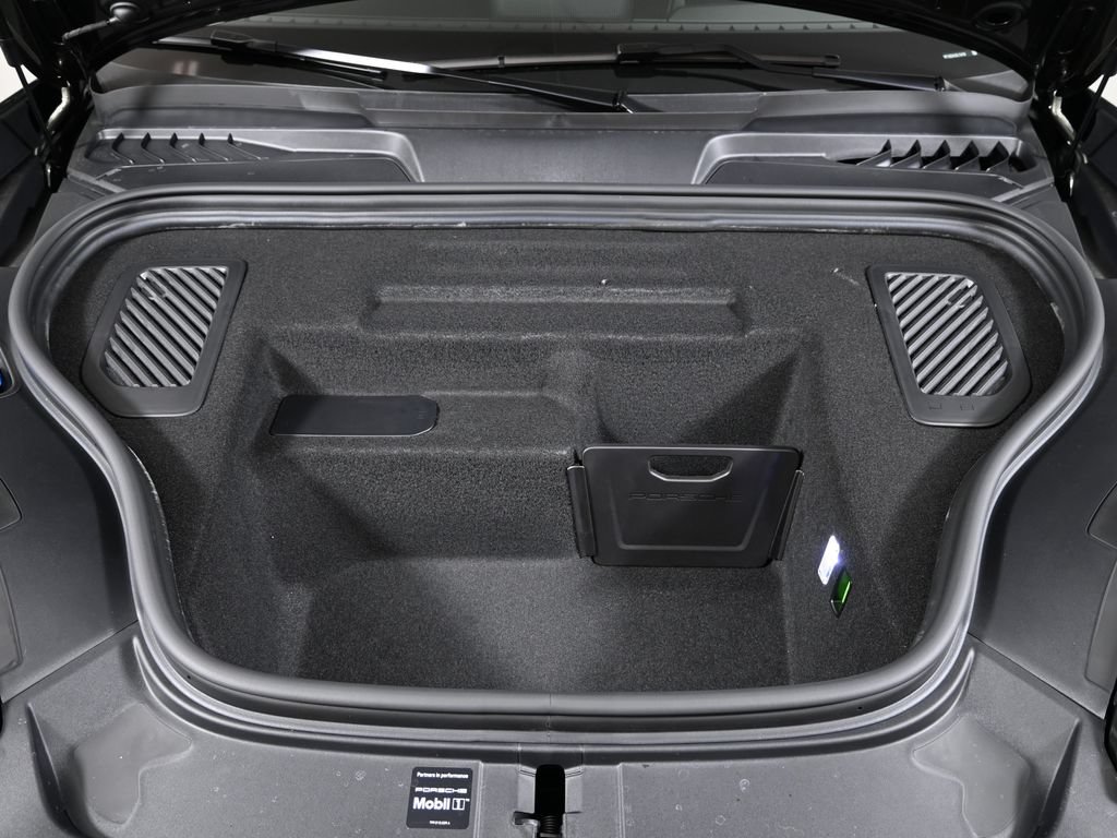 Used 2025 Porsche Macan 4S Electric AWD/4WD image 44