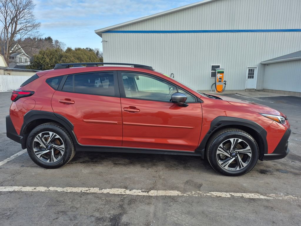 Used 2024 Subaru Crosstrek 2.0i Premium image 4