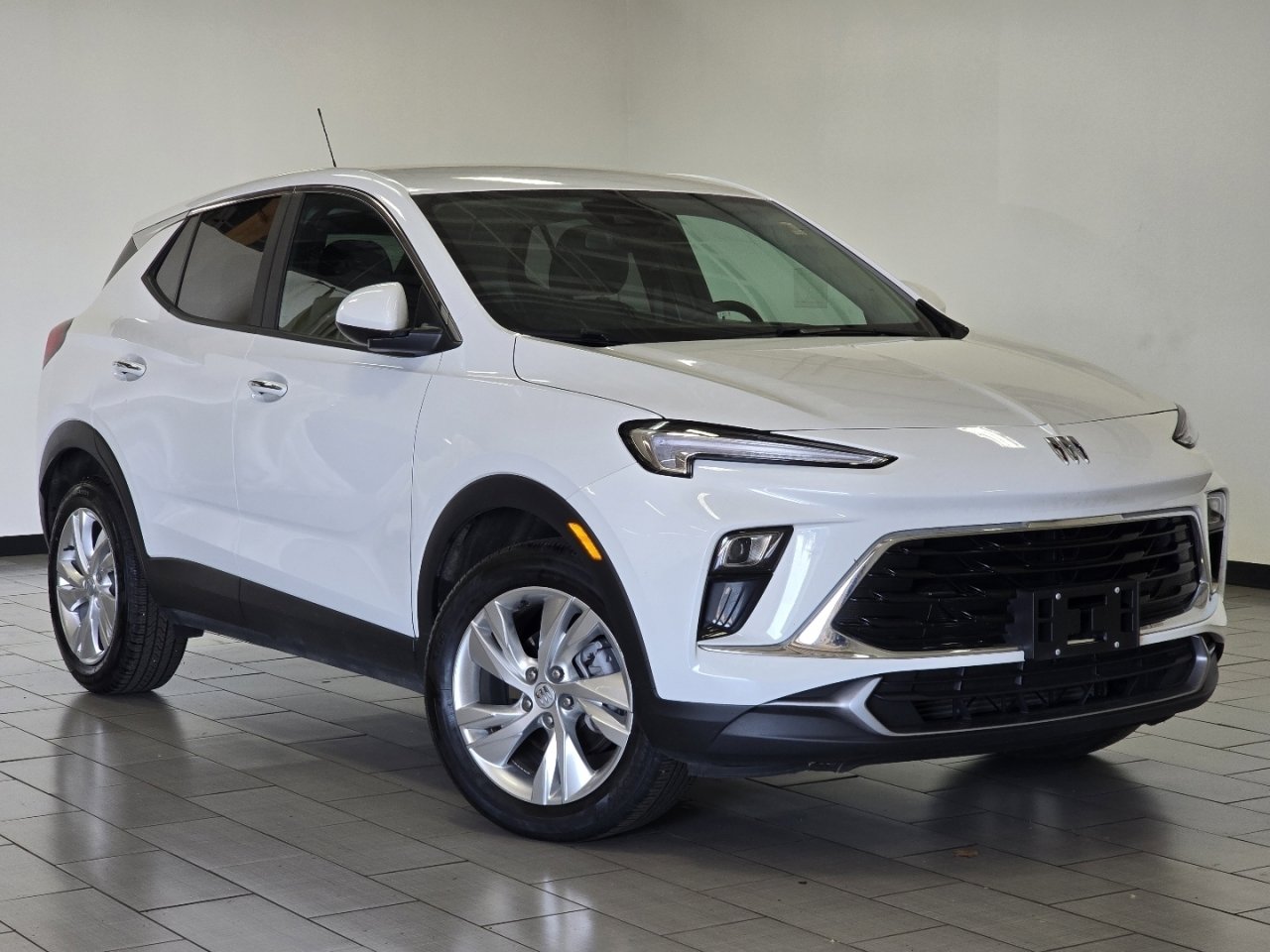 Used 2025 Buick Encore GX Preferred FWD image 2