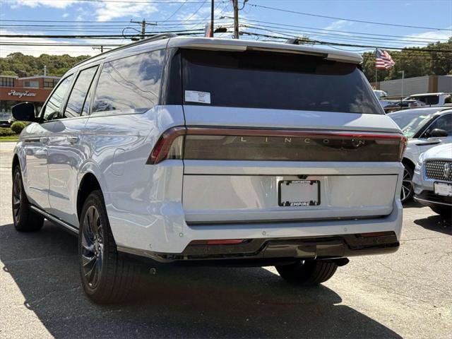 New 2025 Lincoln Navigator L Reserve w/ Jet Appearance Package image 6