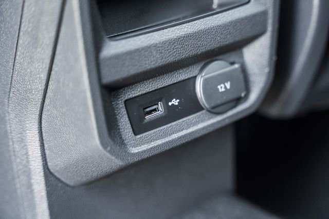 Used 2018 Volkswagen Tiguan SE image 30