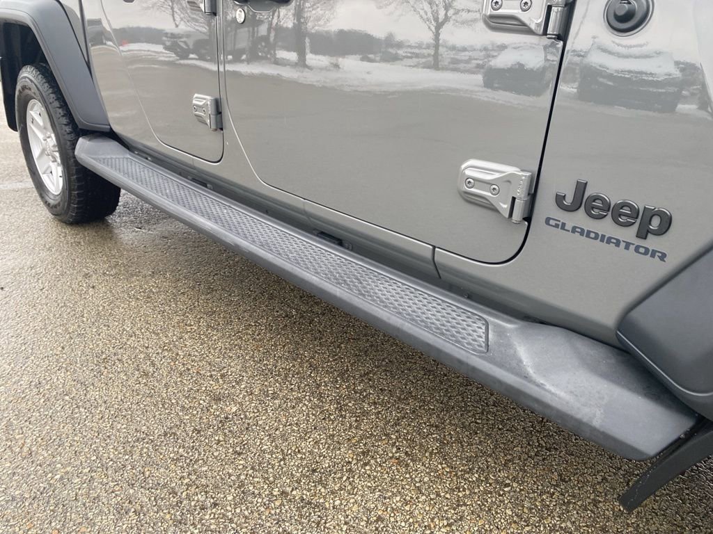 Used 2020 Jeep Gladiator Sport w/ Quick Order Package 24S image 10