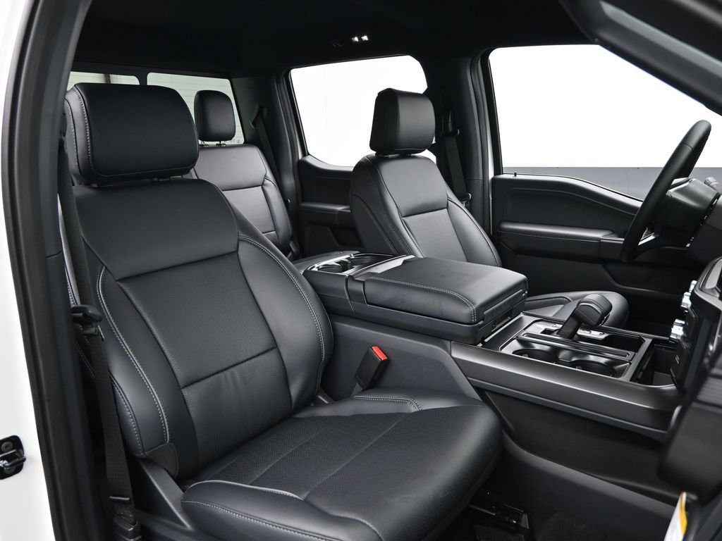 New 2026 Ford F150 Lariat w/ Equipment Group 502A High image 32